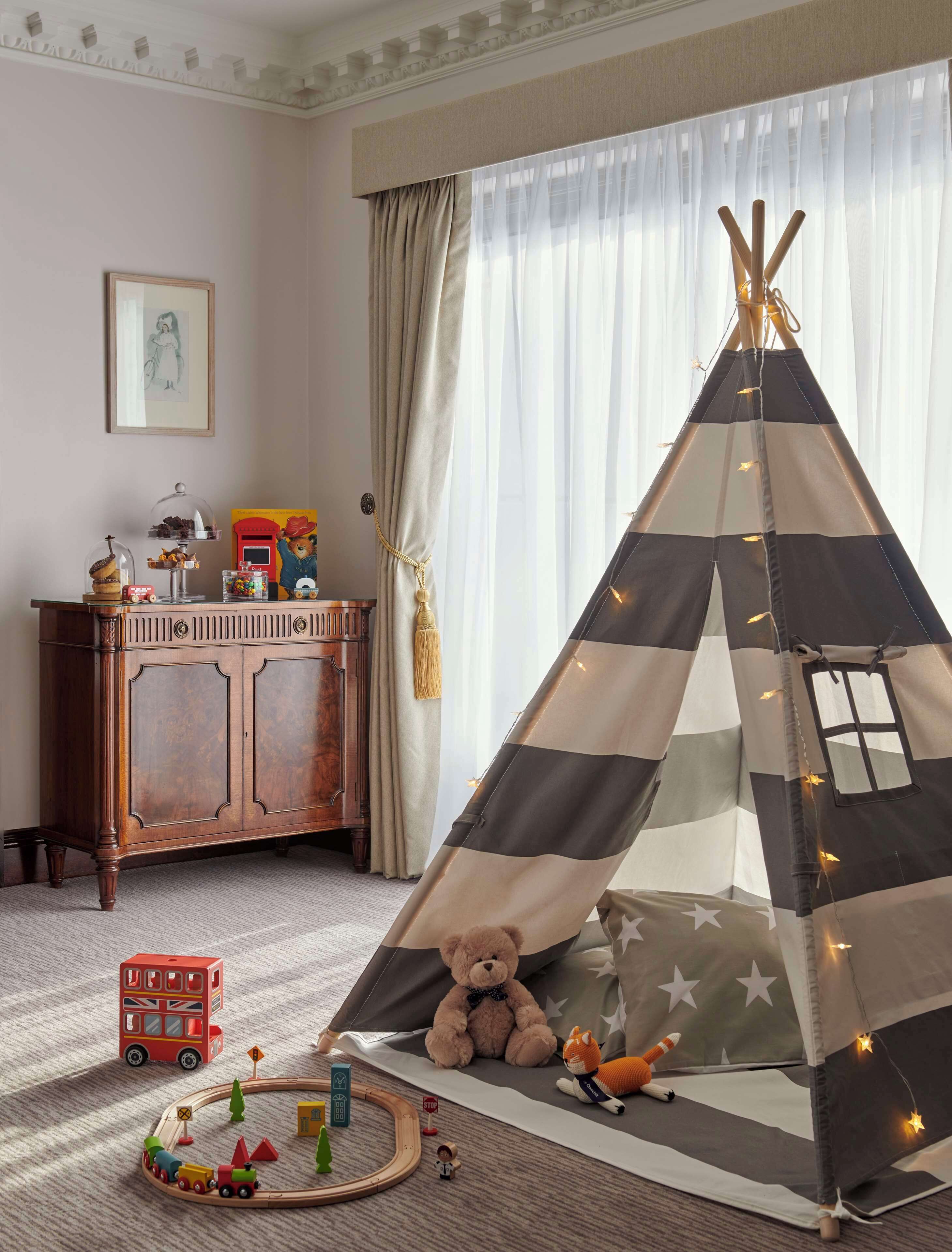 presidential suite - the churchill residence | hypo-allergenic bedding, minibar, in-room safe, blackout curtains