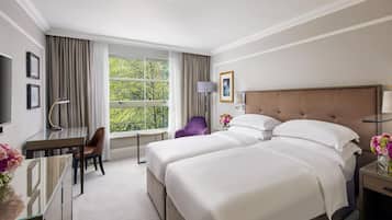 Literie hypoallergénique, minibar, coffres-forts dans les chambres