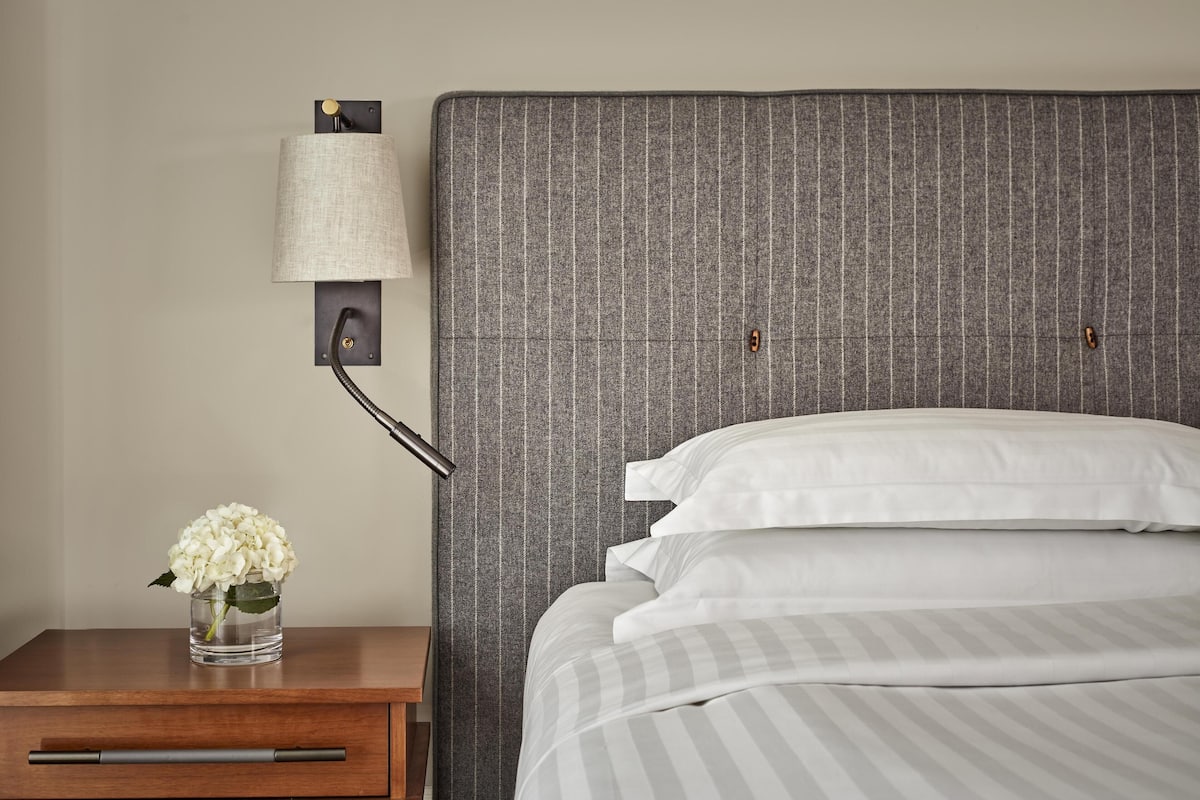 Regency - Executive-suite - 1 kingsize-seng | Allergivenligt sengetøj, minibar, pengeskab på værelset