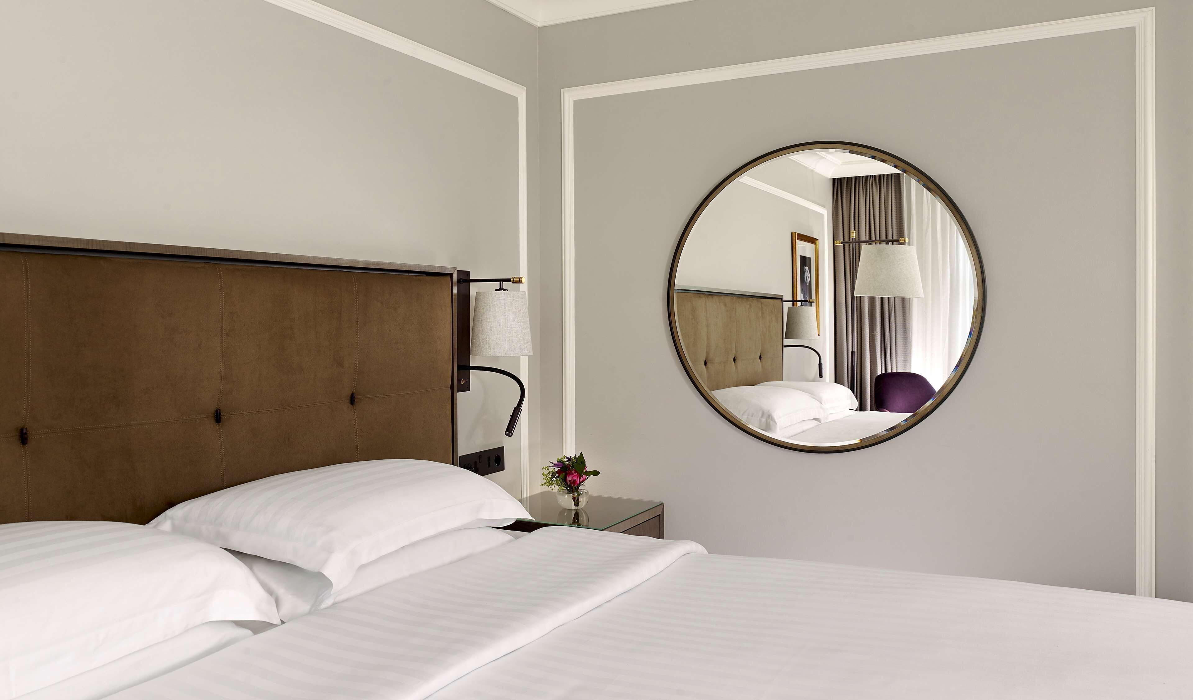 Hypo-allergenic bedding, minibar, in-room safe, blackout curtains