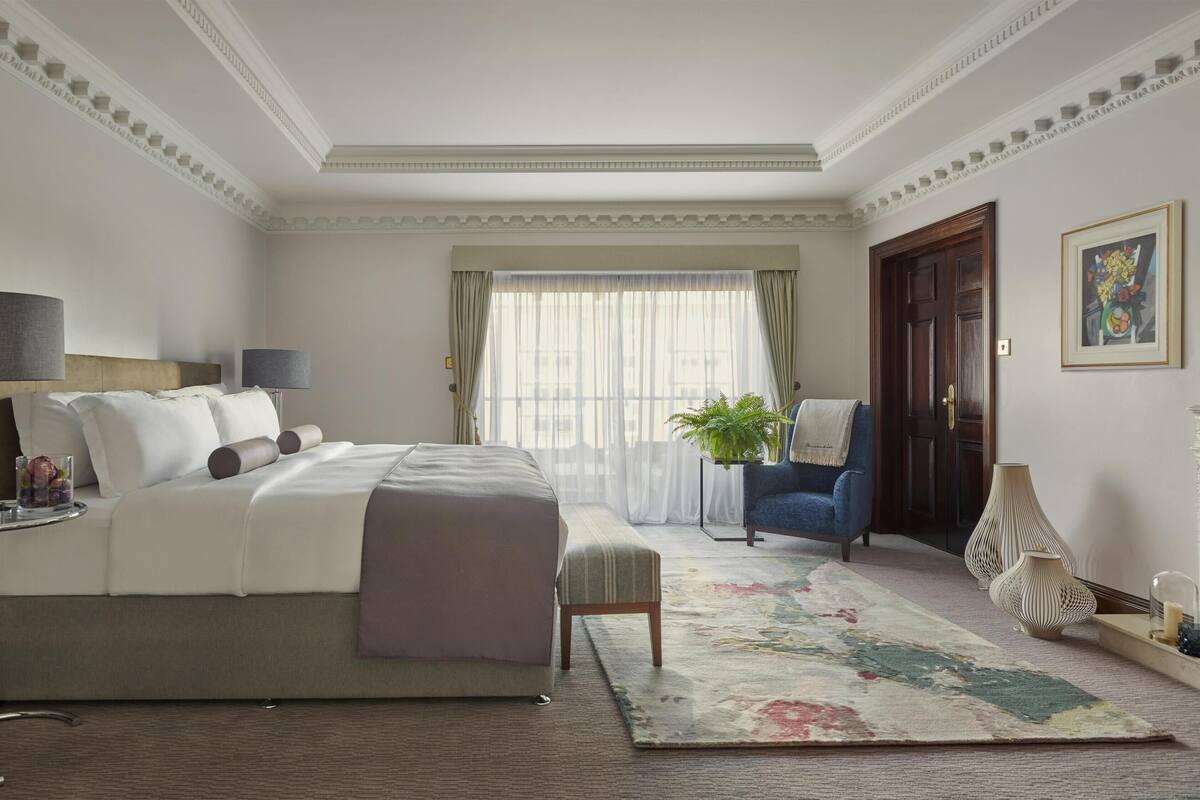 套房 (Churchill Residential) | 低過敏寢具、迷你吧、客房內保險箱、遮光布/窗簾
