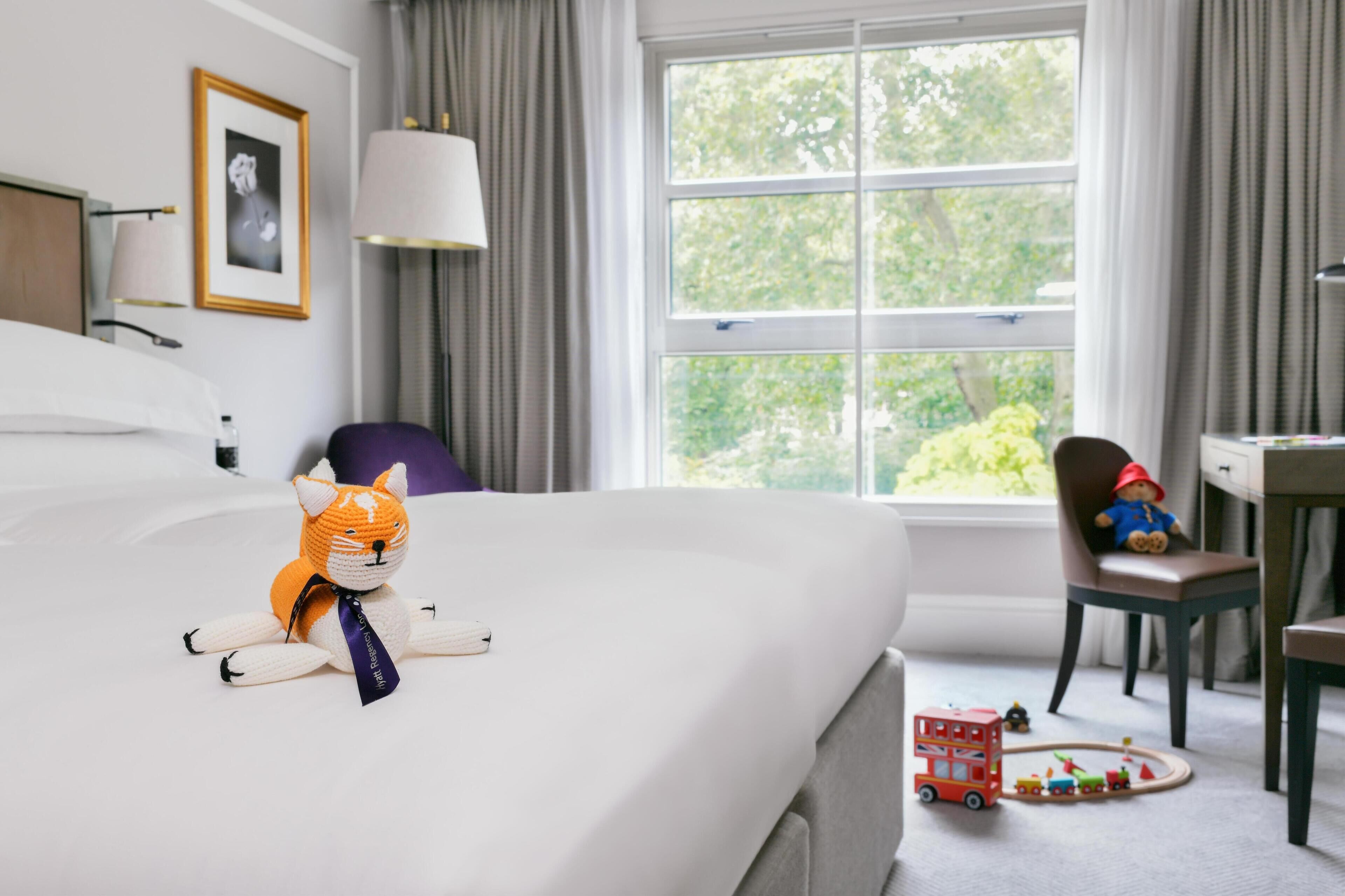 Familieværelse - udsigt til have | Allergivenligt sengetøj, minibar, pengeskab på værelset