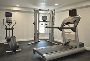 Gym - Radisson Hotel Orlando Lake Buena Vista South (Kissimmee)