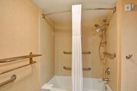 Hampton Inn Hendersonville - Image 31