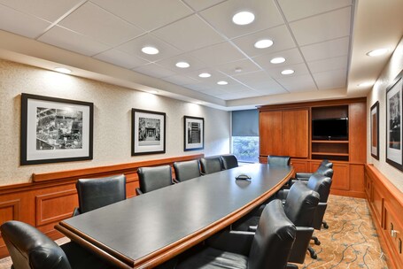 Hampton Inn Hendersonville - Image 13