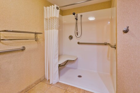 Hampton Inn Hendersonville - Image 41