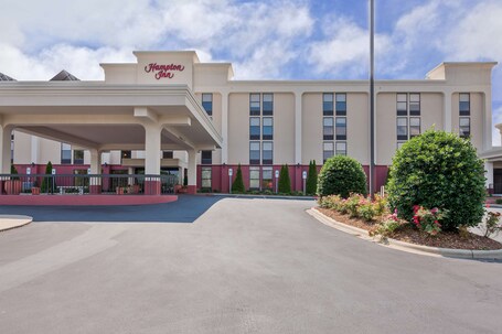 Hampton Inn Hendersonville - Image 20