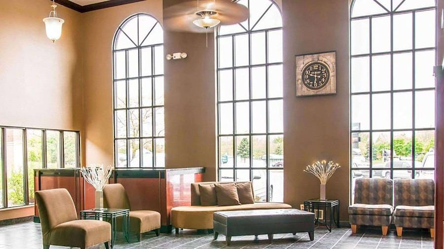 Baymont by Wyndham Flint Airport North