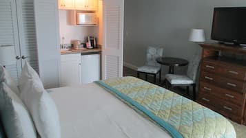 1 bedroom, premium bedding, pillowtop beds, in-room safe