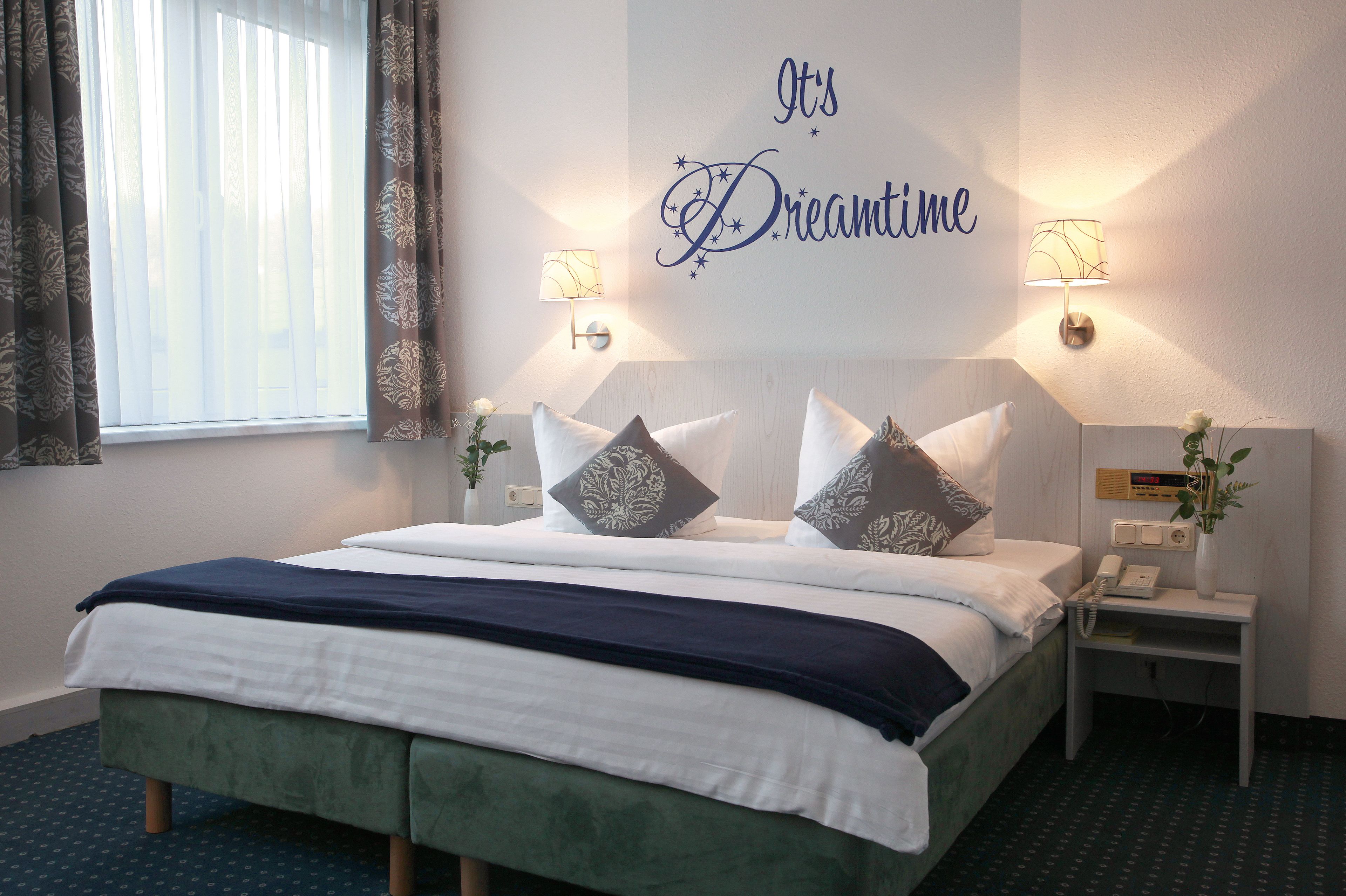 comfort double room | hypo-allergenic bedding, desk, iron/ironing board, cots/infant beds