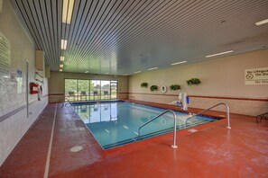 Indendørs pool