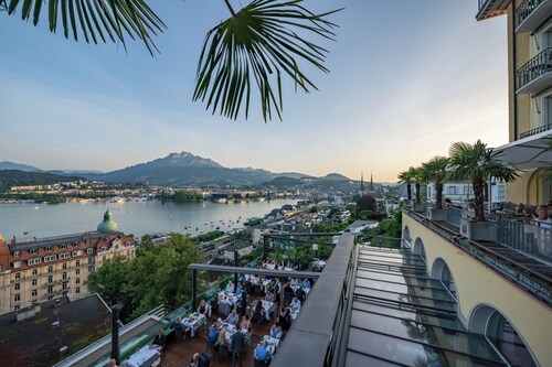 Art Deco Hotel Montana