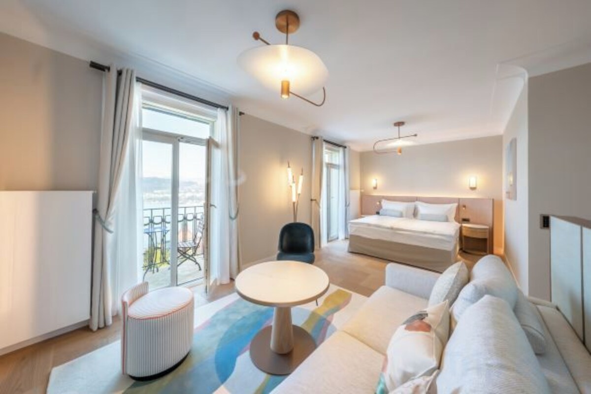 Deluxe Junior Suite Lakeside