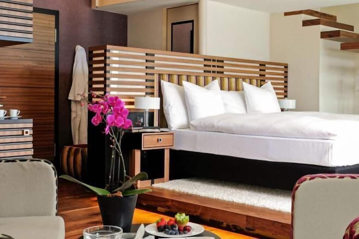 1 Schlafzimmer, Minibar, Zimmersafe, individuell dekoriert