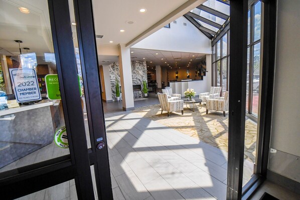 Exterior - Euro Suites Hotel (Morgantown)