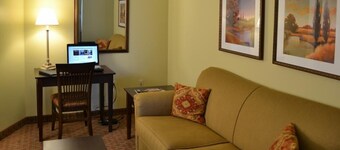 Euro Suites Hotel