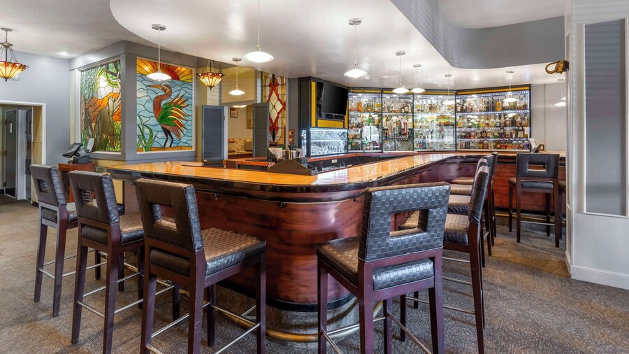 Best Western Plus Grosvenor Airport Hotel