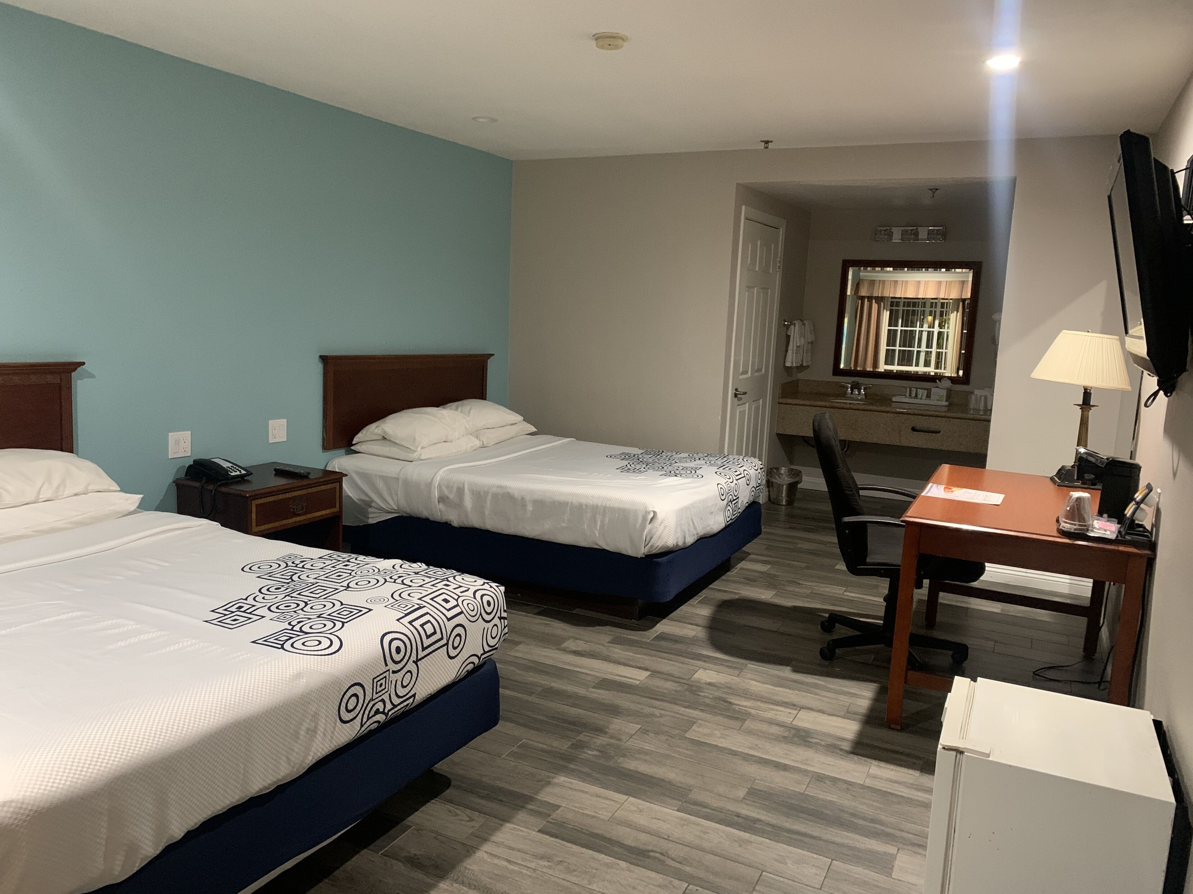 The Wave Manhattan Beach Reviews, Deals & Photos 2024 Expedia