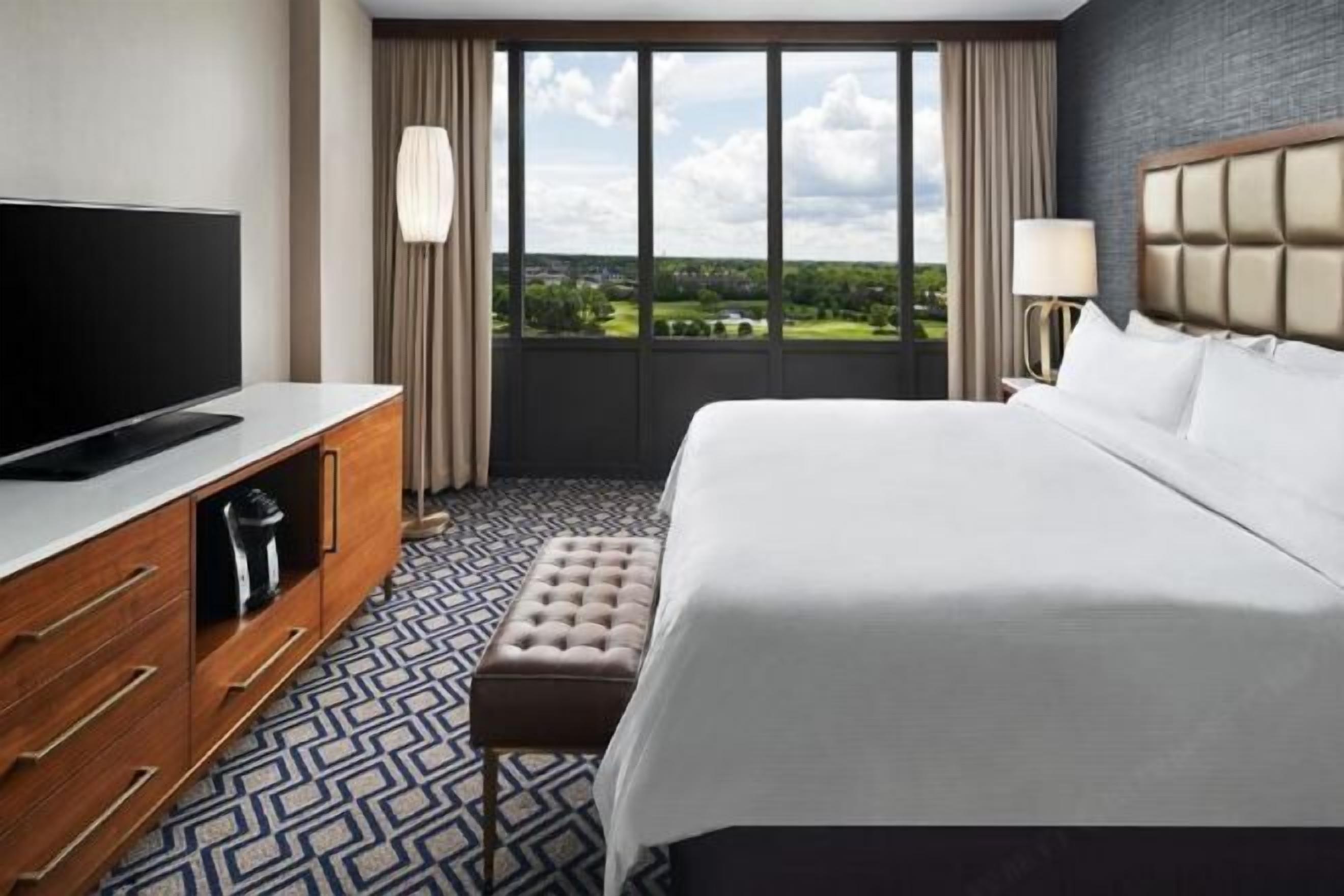 Premium bedding, pillowtop beds, in-room safe, desk