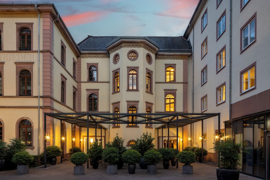 Hilton Heidelberg Reviews, Deals & Photos 2026 - Expedia