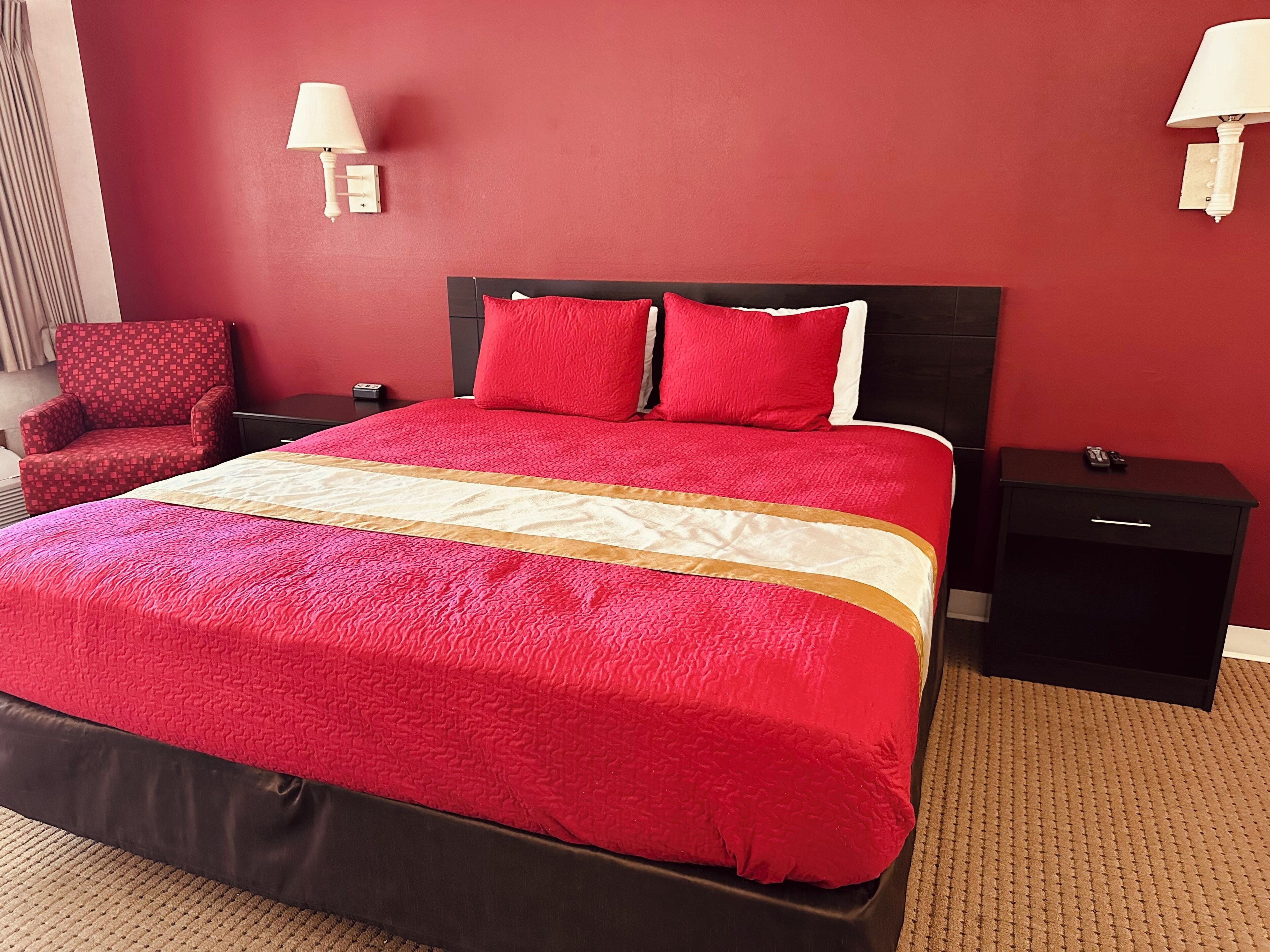 Skrivebord, skrivebord for bærbar PC og blendingsgardiner