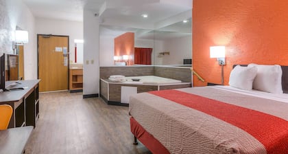 Motel 6 Bridgeview, IL