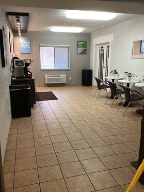Lobby - Motel 6 Bridgeview, IL (Bridgeview)