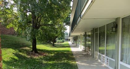 Americourt Extended Stays