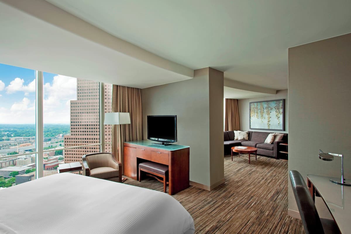 Premium bedding, down comforters, pillowtop beds, in-room safe