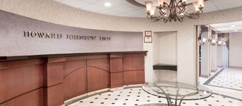 Howard Johnson by Wyndham Newburgh/West Point