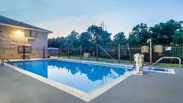 Seasonal outdoor pool