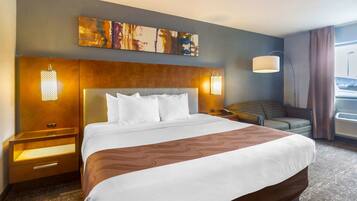 Room, 1 King Bed, Non Smoking | Desk, blackout drapes, iron/ironing board, cribs (free)
