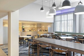 Free daily continental breakfast  - Fairfield Inn & Suites by Marriott Cape Cod Hyannis (Hyannis)