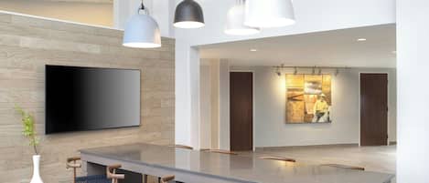 Lobby lounge