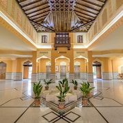 Saray Hotel