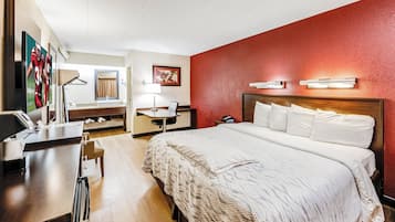 Desk, laptop workspace, iron/ironing board, free WiFi