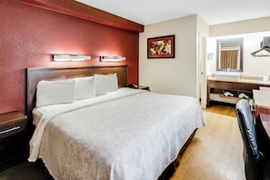 Deluxe Room, 1 King Bed (Smoke Free) | Desk, laptop workspace, iron/ironing board, free WiFi