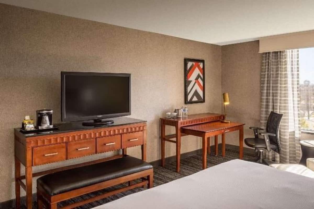Premium bedding, down duvets, pillow-top beds, in-room safe