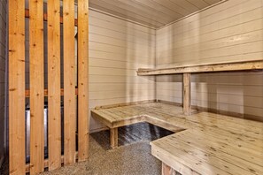 Spa - Best Western Ambassador Inn & Suites (Wisconsin Dells)