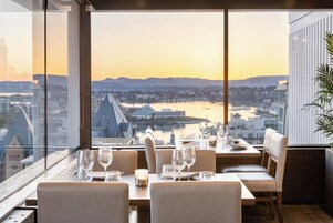 Breakfast, lunch and dinner served