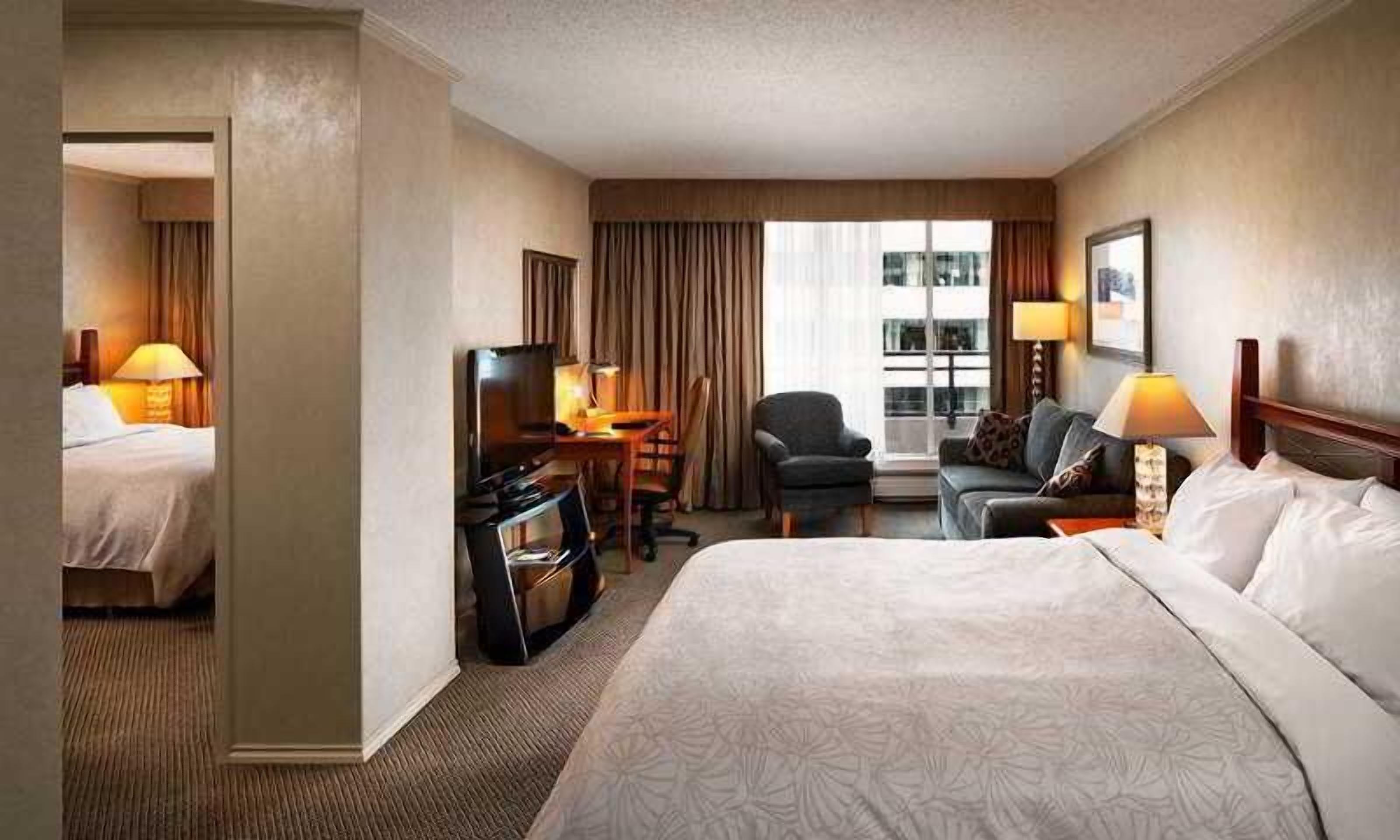 Premium bedding, pillowtop beds, in-room safe, desk
