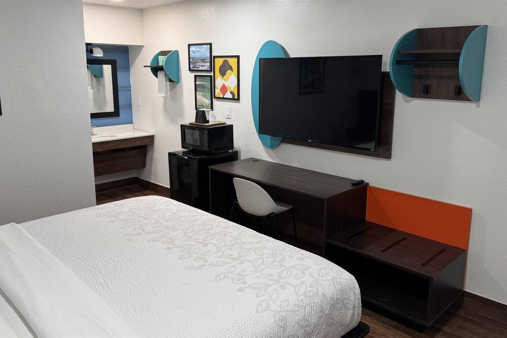 Motel 6 Galveston, TX - Beach/Seawall