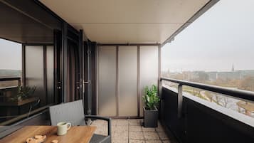 Comfort Room, 1 Twin Bed | Balcony