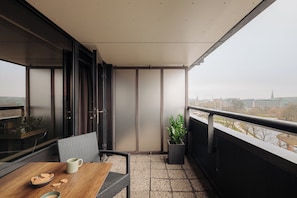 Comfort Room, 1 Twin Bed | Balcony