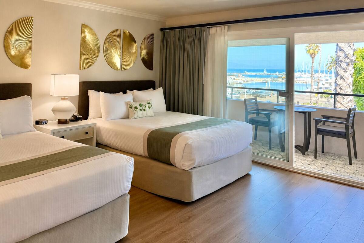 Room, 2 Queen Beds, Balcony, Ocean View
