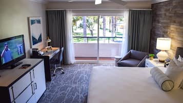 Chambre, 1 très grand lit, balcon (Parkside) | 1 chambre, literie de qualité supérieure, surmatelas
