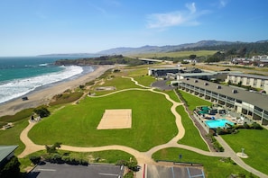 Exterior - Cavalier Oceanfront Resort (San Simeon)