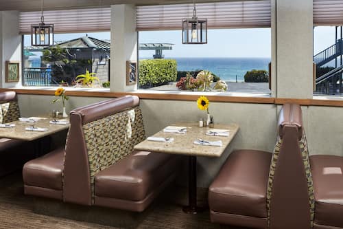 Breakfast, lunch, dinner served; American cuisine, ocean views
