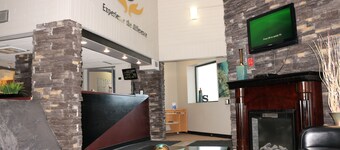 Travelodge by Wyndham Grande Prairie