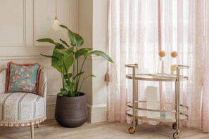 Body treatments, aromatherapy, deep-tissue massages, prenatal massages - Francis Hotel Bath (Bath)
